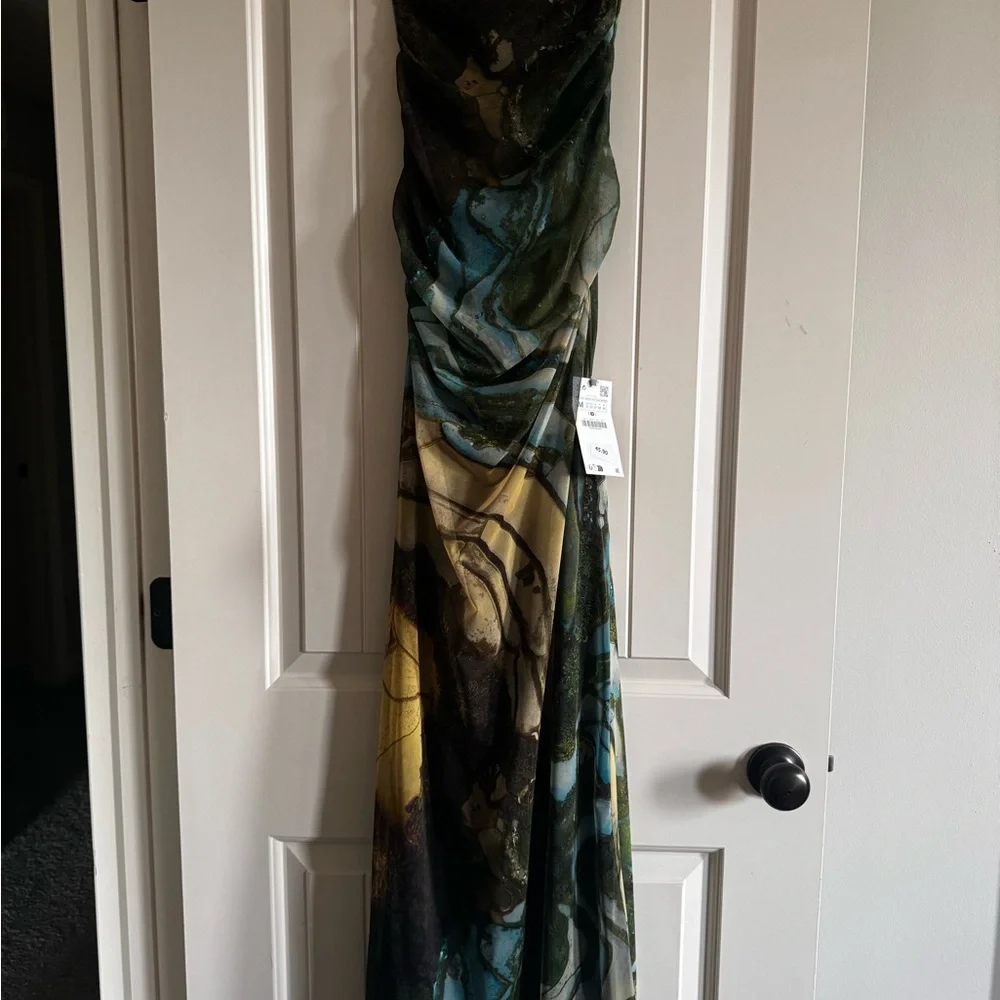 Zara printed Tulle Dress - Size medium NWT - Picture 2 of 4